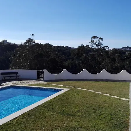 Casa Alto Do Vale * 马夫拉